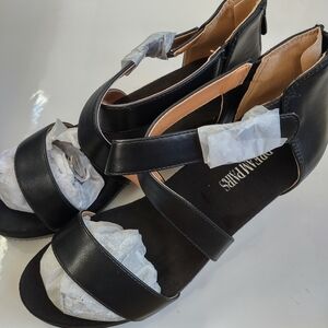 Dream pairs women's sandals size 7.5us